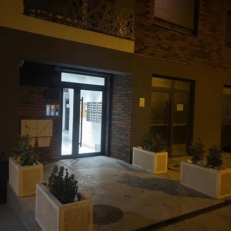 アパート Fifteen ベオグラード